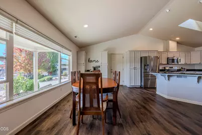 982 Jessica Court, Eagle Point, OR 97524 - Photo 7