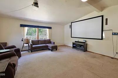 3735 Cobleigh Road, Eagle Point, OR 97524 - Photo 9