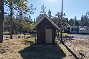3735 Cobleigh Rd, Eagle Point, OR 97524 - Photo 31