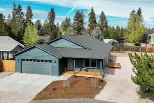 1130 E Canter Ct, Sisters, OR 97759 - Photo 1