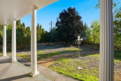 1116 SW Obsidian Avenue, Redmond, OR 97756 - Photo 5