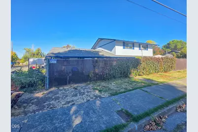 522 SE L Street, Grants Pass, OR 97526 - Photo 5