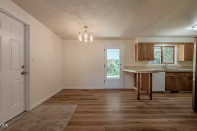 1153 Kelly Street, Medford, OR 97501 - Photo 7
