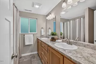 207 Oak St, Phoenix, OR 97535 - Photo 17