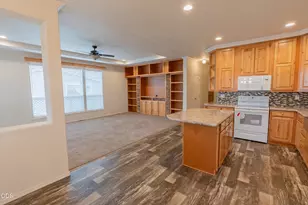 333 Mountain View Dr, Talent, OR 97540 - Photo 9