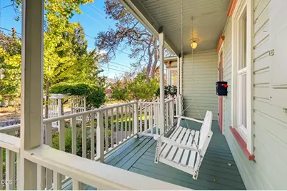 726 Iowa Street, Ashland, OR 97520 - Photo 5