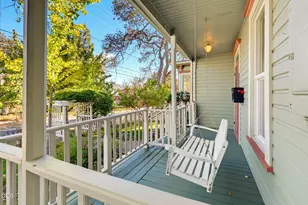 726 Iowa St, Ashland, OR 97520 - Photo 5