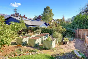726 Iowa St, Ashland, OR 97520 - Photo 49