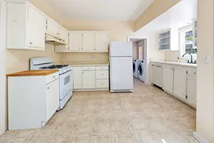 726 Iowa St, Ashland, OR 97520 - Photo 27