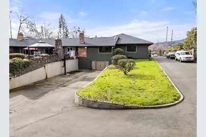 1117 NE Memorial Drive, Grants Pass, OR 97526 - Photo 37