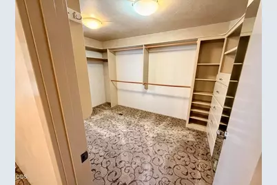 1117 NE Memorial Drive, Grants Pass, OR 97526 - Photo 17