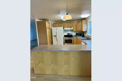 3626 Madison Street, Klamath Falls, OR 97603 - Photo 5