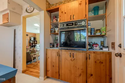 202 Kings Way, Central Point, OR 97502 - Photo 9