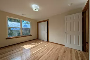 1065 Shayla Ln, Central Point, OR 97502 - Photo 11