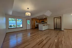 1065 Shayla Ln, Central Point, OR 97502 - Photo 5