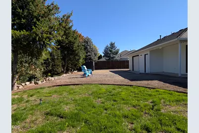 1065 Shayla Lane, Central Point, OR 97502 - Photo 25