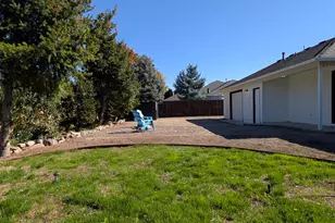1065 Shayla Ln, Central Point, OR 97502 - Photo 25