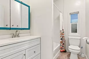 1351 Brentcrest Dr, Medford, OR 97501 - Photo 15
