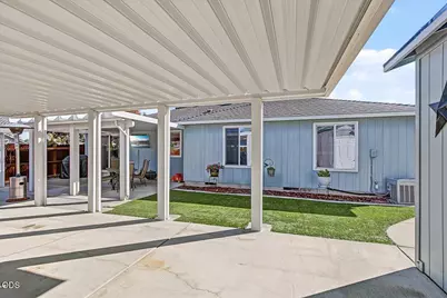 1902 McKenzie Drive, Medford, OR 97501 - Photo 33