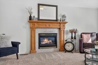 1902 McKenzie Drive, Medford, OR 97501 - Photo 9