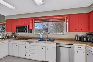 1311 Neil Creek Rd, Ashland, OR 97520 - Photo 13