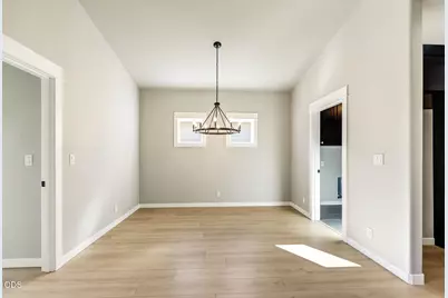 3220 Garner Way, Medford, OR 97504 - Photo 11