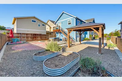 305 Davidson Way, Talent, OR 97540 - Photo 9
