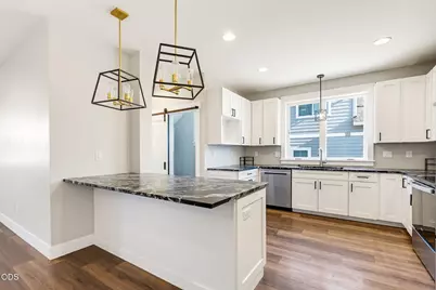 305 Davidson Way, Talent, OR 97540 - Photo 21