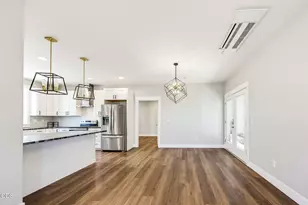 305 Davidson Way, Talent, OR 97540 - Photo 11