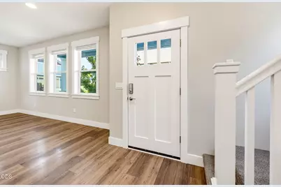 305 Davidson Way, Talent, OR 97540 - Photo 15