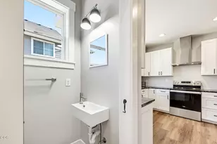 305 Davidson Way, Talent, OR 97540 - Photo 19