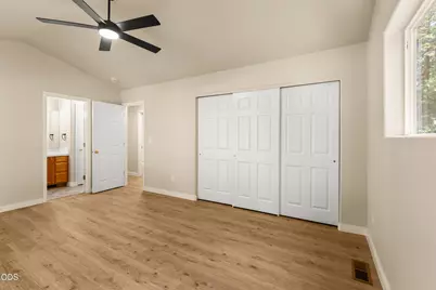420 Sallsten Road, Grants Pass, OR 97527 - Photo 17