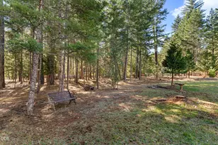420 Sallsten Rd, Grants Pass, OR 97527 - Photo 29