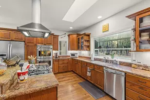 780 Pinecrest Dr, Grants Pass, OR 97526 - Photo 11