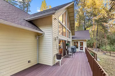 780 Pinecrest Drive, Grants Pass, OR 97526 - Photo 39