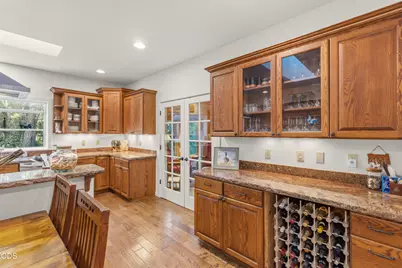 780 Pinecrest Drive, Grants Pass, OR 97526 - Photo 15