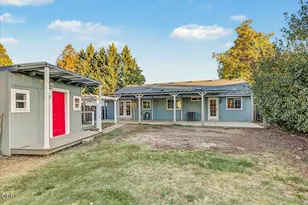 2812 Table Rock Rd, Medford, OR 97501 - Photo 43