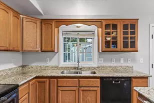 2812 Table Rock Rd, Medford, OR 97501 - Photo 17