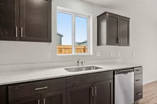 2639 Dakota Ave, Medford, OR 97501 - Photo 7