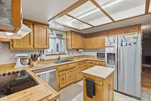 309 NE Terry Ln, Grants Pass, OR 97526 - Photo 7