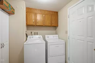 2325 NW Highland Ave, Grants Pass, OR 97526 - Photo 23