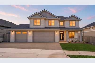 469 Autumn Hills Drive, Medford, OR 97504 - Photo 1