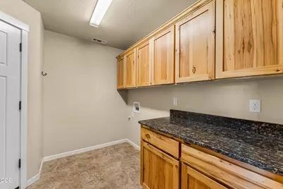 2225 Esther Lane, Grants Pass, OR 97527 - Photo 17