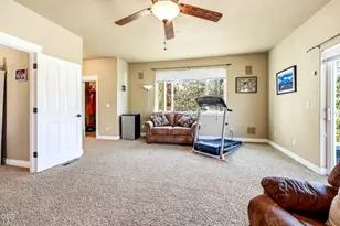 1076 NW Starlite Pl, Grants Pass, OR 97526 - Photo 55