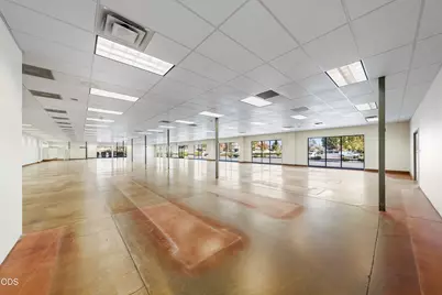 1249 Plaza Boulevard #A/B, Central Point, OR 97502 - Photo 9
