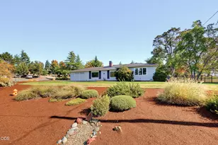 101 Greenway Dr, Medford, OR 97504 - Photo 13