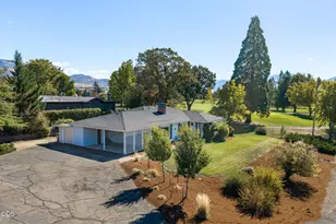 101 Greenway Dr, Medford, OR 97504 - Photo 1