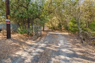 [Address not provided], Grants Pass, OR 97527 - Photo 11