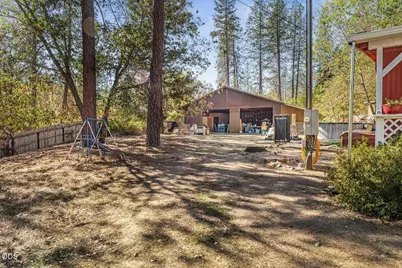 [Address not provided], Grants Pass, OR 97527 - Photo 9