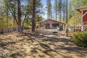 [Address not provided], Grants Pass, OR 97527 - Photo 9